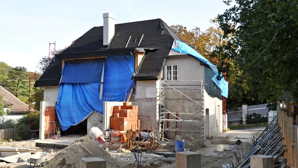 Altbau modernisieren, finanzieren und organisieren – was Eigentümer wissen müssen